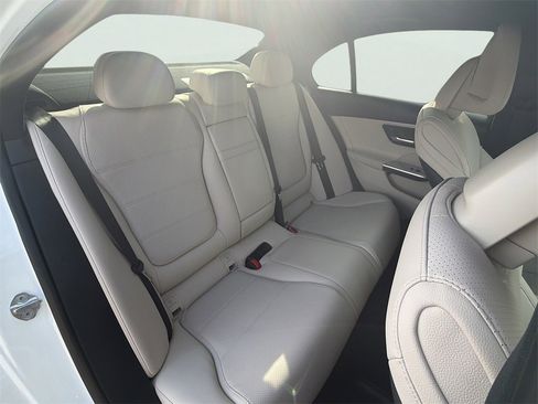 Used 2022 Mercedes-Benz C 300 C 300 image 10