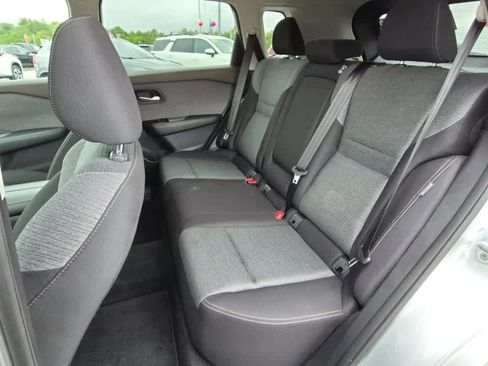 Used 2023 Nissan Rogue SV AWD/4WD image 7