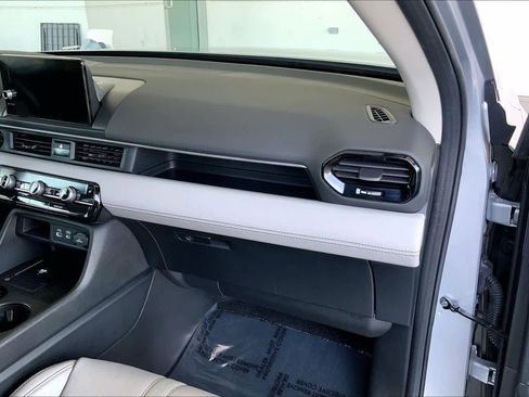 Used 2023 Honda Pilot EX-L image 37