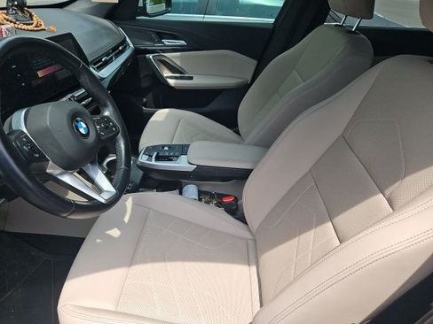 Used 2024 BMW X1 xDrive28i w/ Convenience Package AWD/4WD image 7