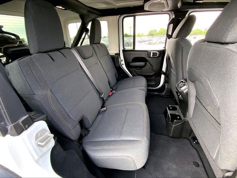 Used 2024 Jeep Wrangler Unlimited Sport AWD/4WD image 29