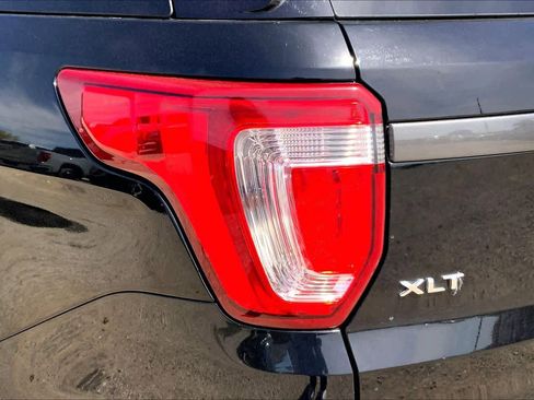 Certified 2018 Ford Explorer XLT w/ Equipment Group 202A image 25