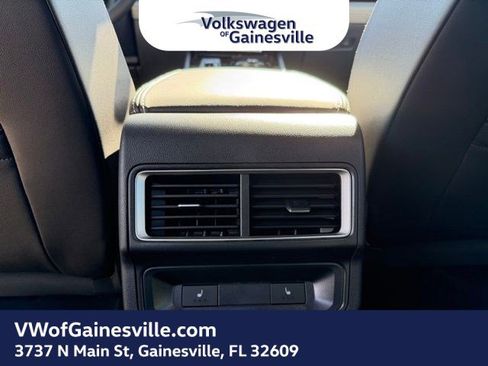 New 2026 Volkswagen Atlas Cross Sport SEL R-Line image 8