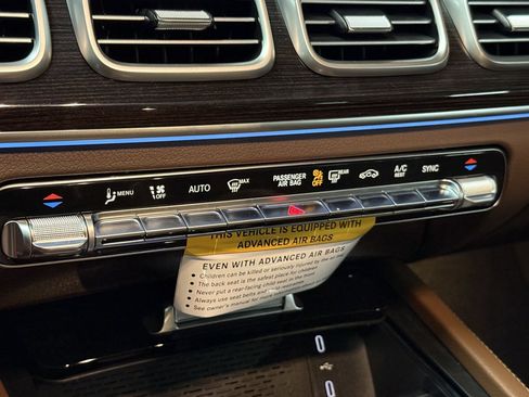 New 2026 Mercedes-Benz GLS 450 4MATIC image 21