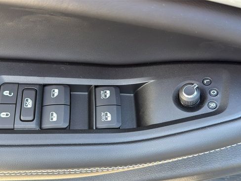 New 2025 Jeep Grand Cherokee Limited w/ Black Appearance Package image 17