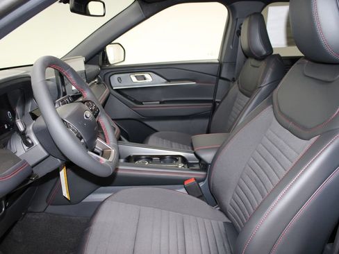 New 2026 Ford Explorer ST-Line w/ ST-Line Street Pack AWD/4WD image 23