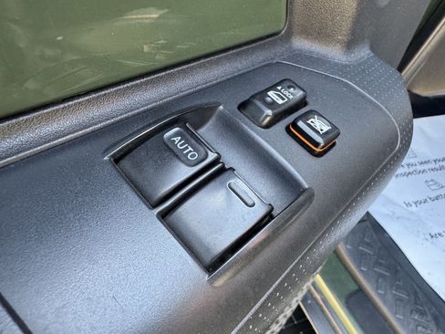 Used 2010 Toyota FJ Cruiser 4WD image 19