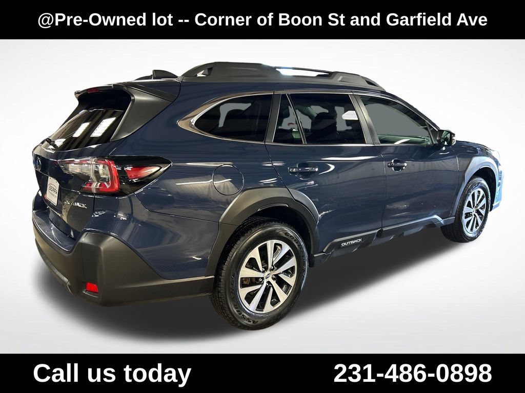 Used 2024 Subaru Outback Premium AWD/4WD image 5