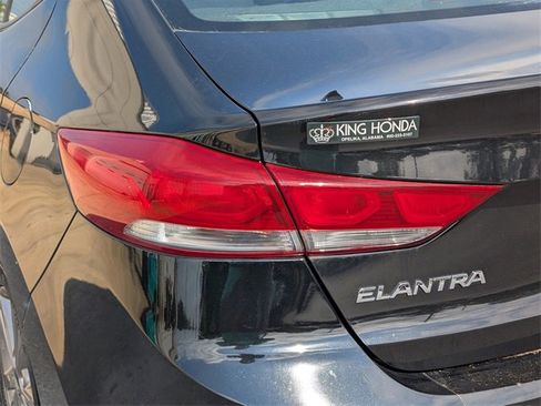 Used 2017 Hyundai Elantra Value Edition image 11