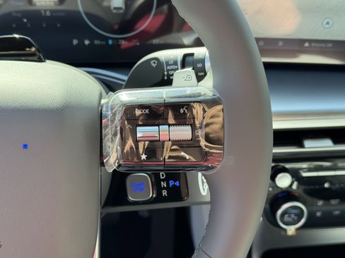 New 2026 Hyundai Ioniq 9 SEL image 18