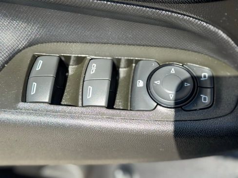 Used 2024 Chevrolet Equinox RS w/ RS Leather Package AWD/4WD image 23