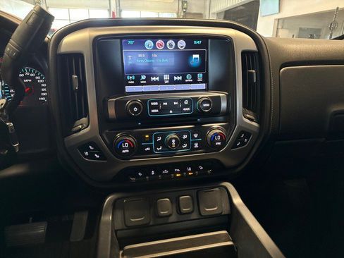 Used 2017 GMC Sierra 2500 SLT AWD/4WD image 20