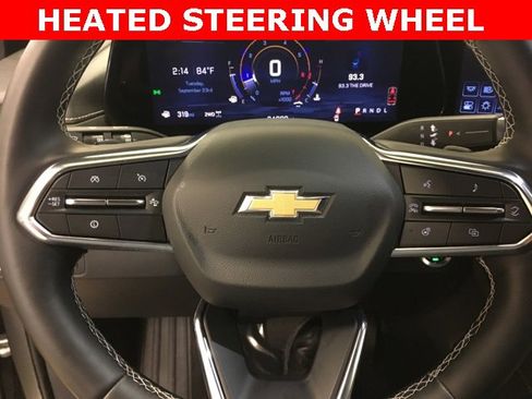 Used 2025 Chevrolet Traverse LT image 28