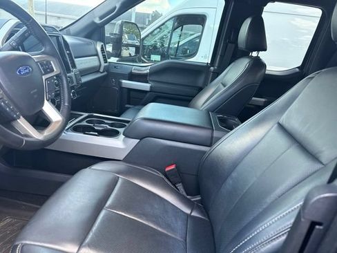 Used 2022 Ford F350 Lariat w/ Chrome Package AWD/4WD image 6