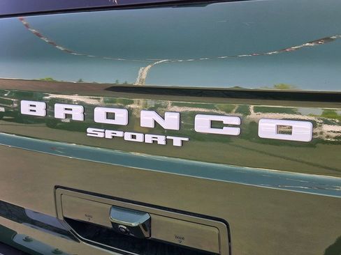 Used 2025 Ford Bronco Sport Badlands w/ Sasquatch Badlands Package AWD/4WD image 27