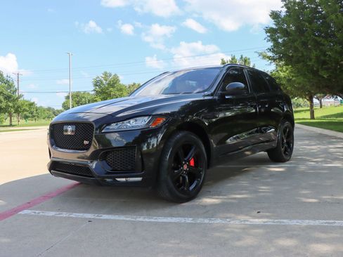 Used 2019 Jaguar F-PACE S AWD/4WD image 3