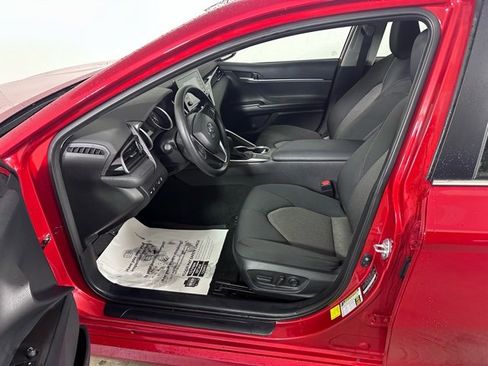 Used 2023 Toyota Camry LE image 18