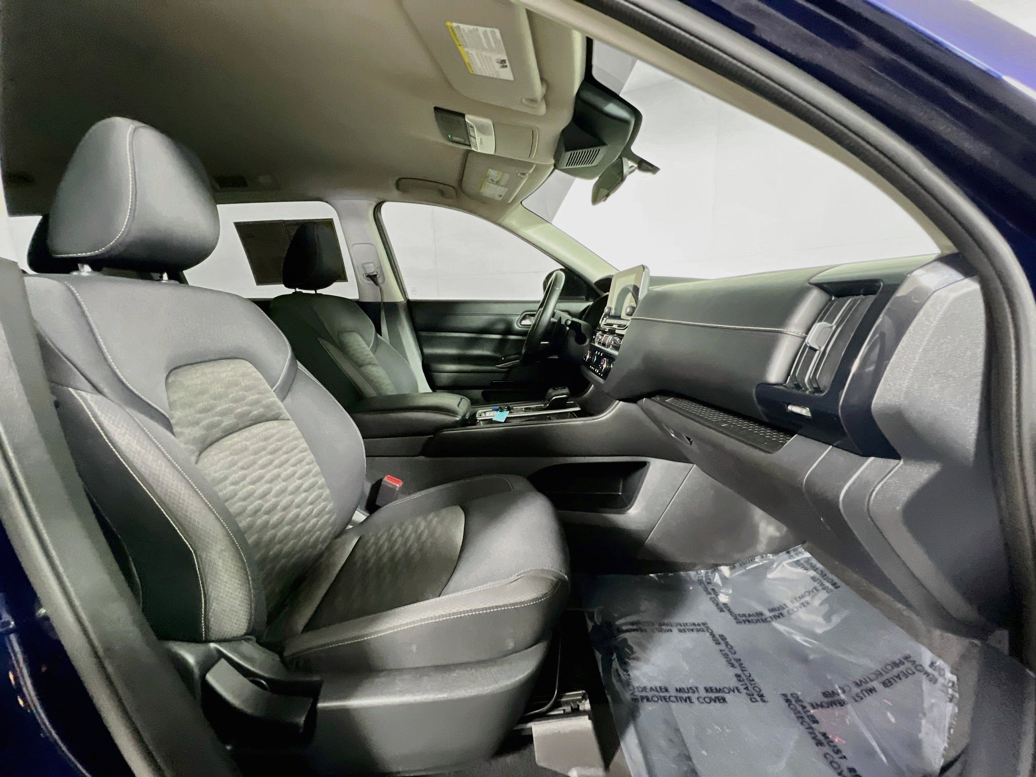Used 2022 Nissan Pathfinder SV FWD image 31