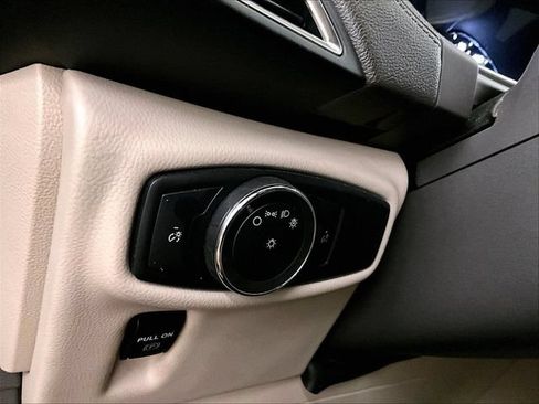 Used 2018 Lincoln MKX Premiere FWD image 30