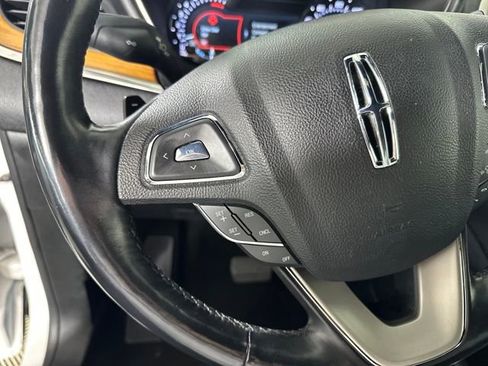 Used 2019 Lincoln MKC Select w/ MKC Climate Package image 15