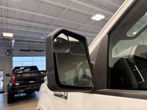 Used 2016 Ford F150 XLT w/ Equipment Group 302A Luxury image 16