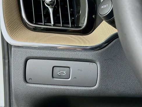 New 2026 Volvo XC60 B5 Plus w/ Climate Package PRO image 10