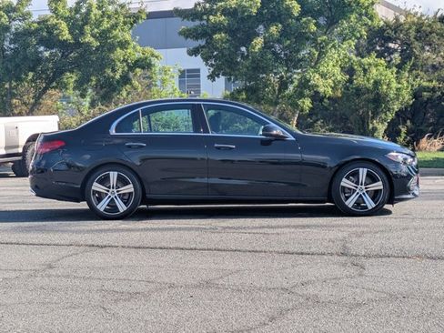 Used 2025 Mercedes-Benz C 300 4MATIC Sedan image 4