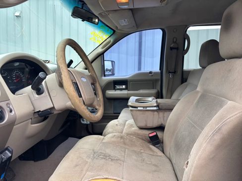 Used 2005 Ford F150 XLT RWD image 8