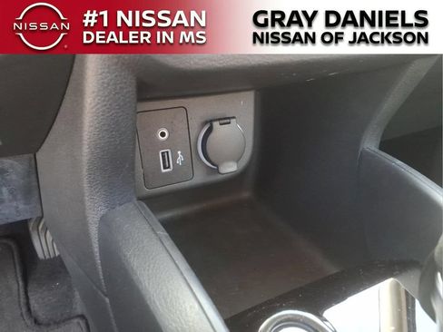 Used 2022 Nissan Kicks S FWD image 18