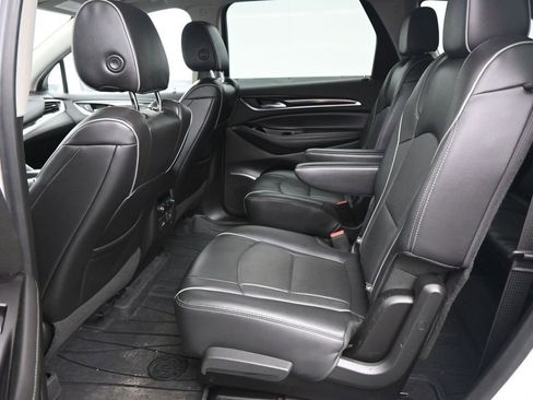 Used 2019 Buick Enclave Avenir w/ Avenir Technology Package AWD/4WD image 13