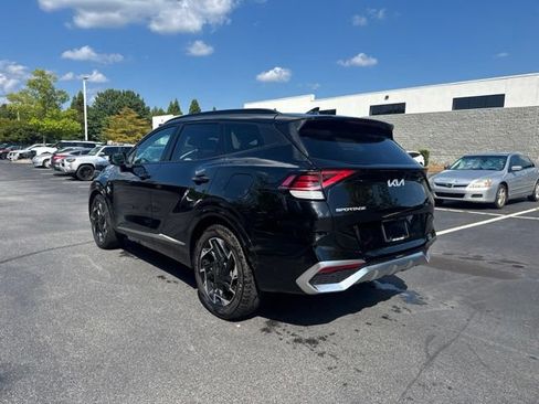 Certified 2024 Kia Sportage SX FWD image 3
