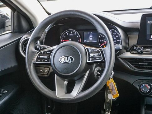 Certified 2020 Kia Forte LXS image 16