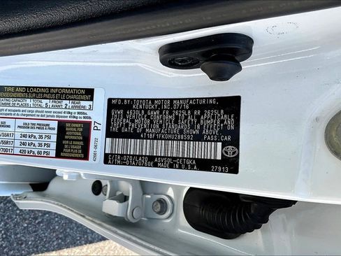 Used 2017 Toyota Camry XLE FWD image 21