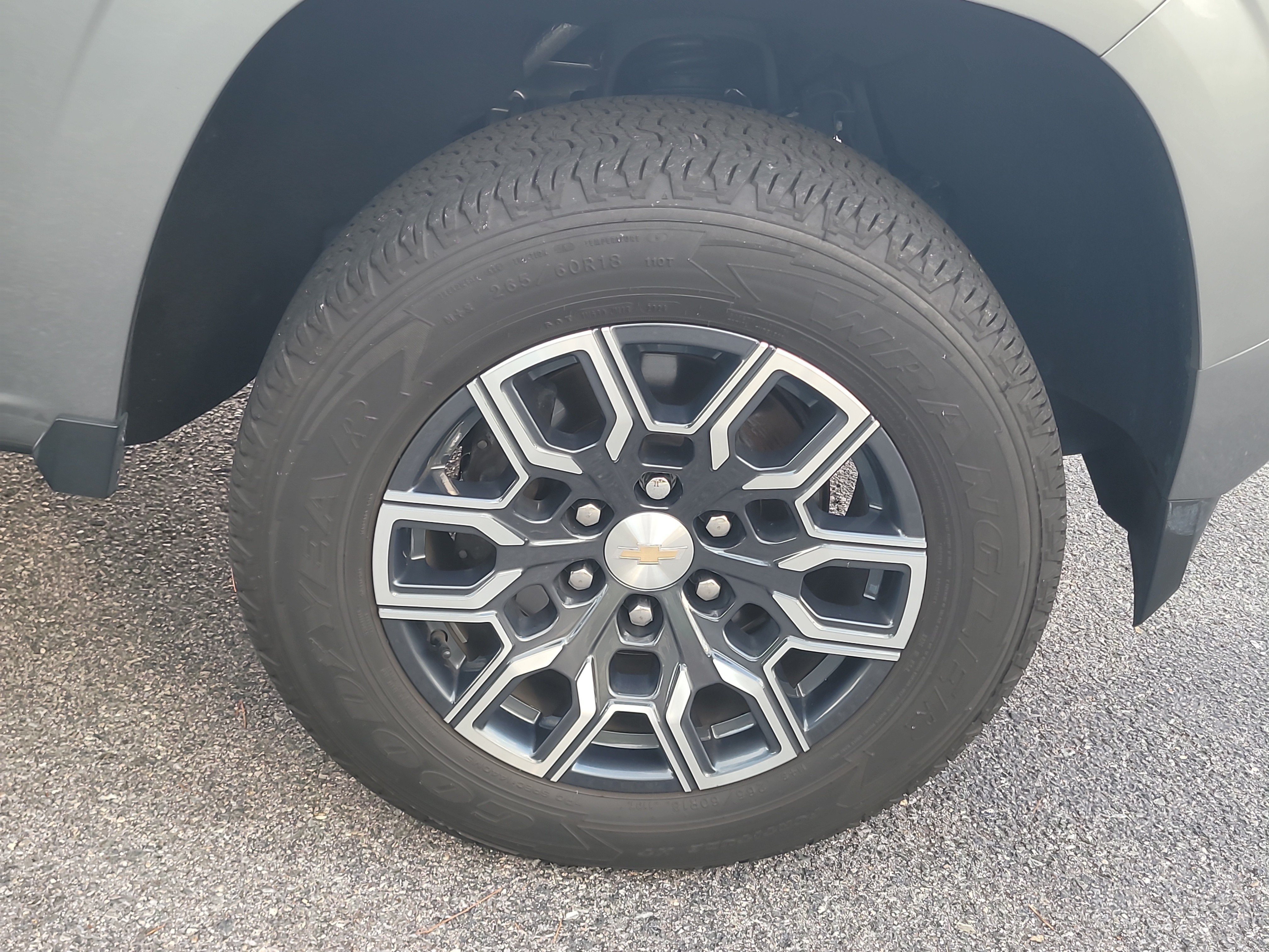 Used 2024 Chevrolet Colorado LT w/ LT Convenience Package RWD image 10