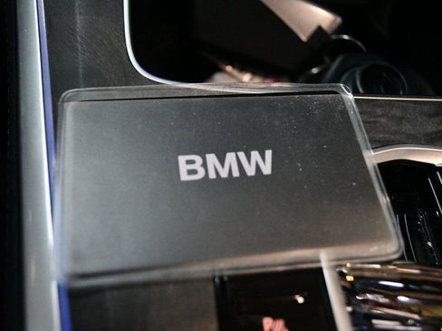 Used 2025 BMW X5 xDrive40i w/ Executive Package image 70