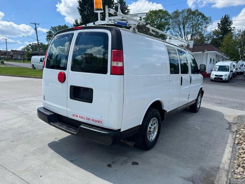 Used 2012 Chevrolet Express 2500 RWD image 5