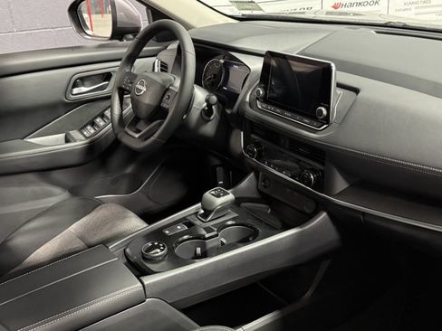 New 2026 Nissan Rogue SV AWD/4WD image 9