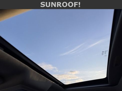 Used 2018 RAM 2500 Laramie w/ Sport Appearance Group image 22