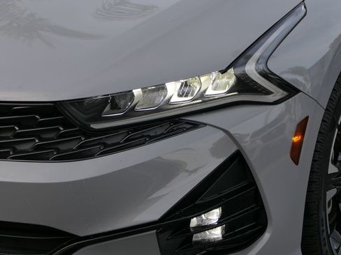 Used 2023 Kia K5 GT-Line image 10