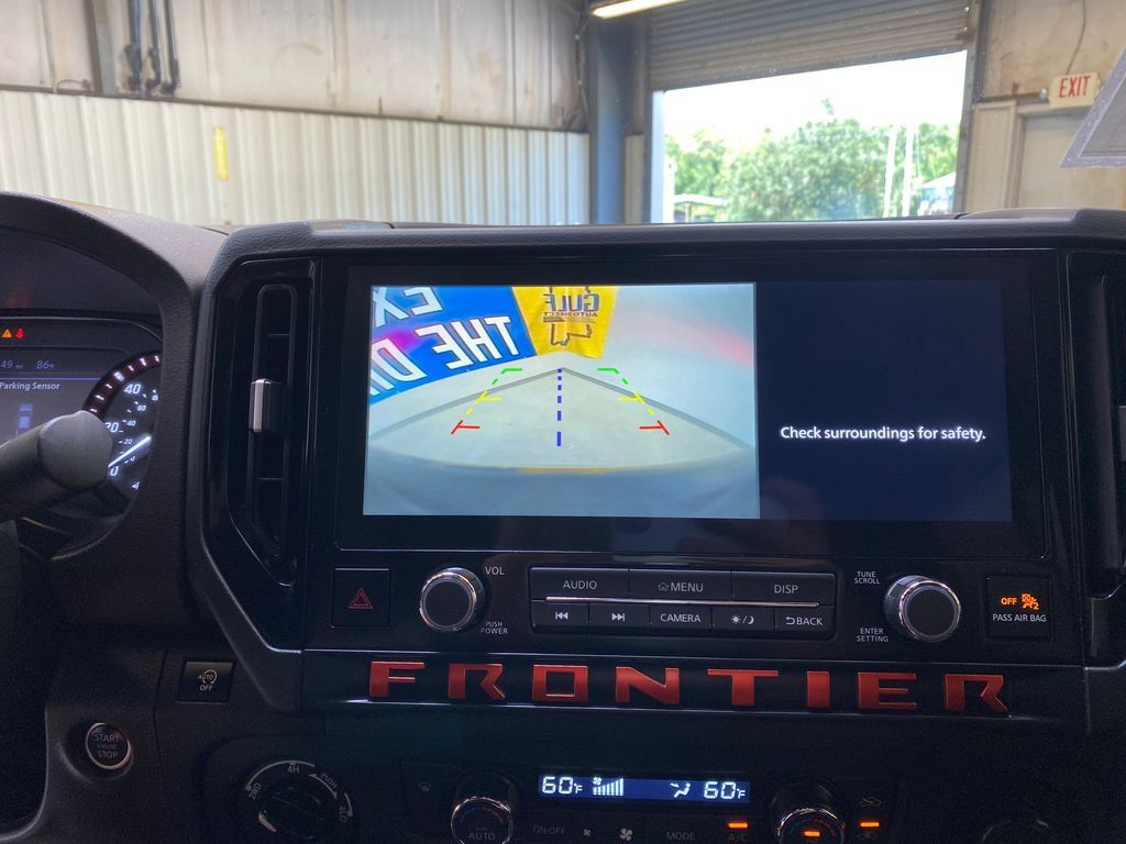 Used 2025 Nissan Frontier PRO-4X AWD/4WD image 40