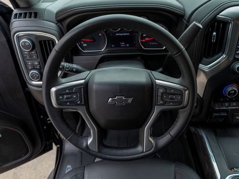 Used 2022 Chevrolet Silverado 2500 LTZ w/ LTZ Plus Package image 19