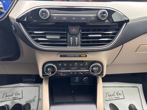 Used 2021 Ford Escape SEL w/ Technology Package FWD image 26