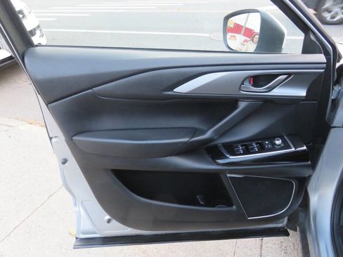 Used 2020 MAZDA CX-9 Touring w/ Touring Premium Package image 25