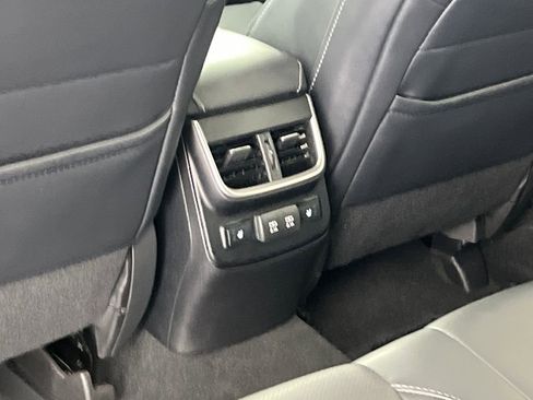 Certified 2022 Subaru Outback Limited AWD/4WD image 44