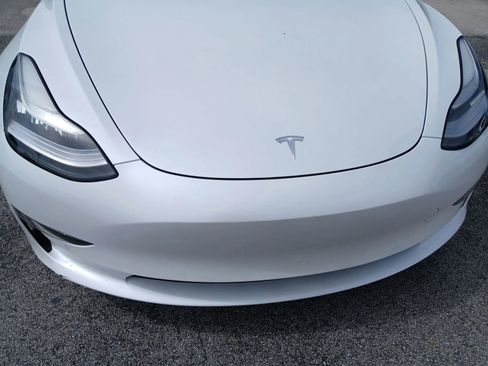 Used 2020 Tesla Model 3 Standard Range Plus image 22