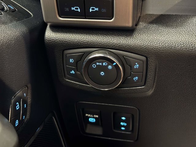 Used 2020 Ford F150 Platinum w/ Equipment Group 701A Luxury AWD/4WD image 40