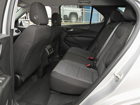 Used 2022 Chevrolet Equinox LT w/ Driver Convenience Package FWD image 35