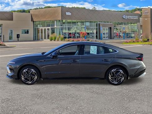 Certified 2024 Hyundai Sonata SEL w/ Convenience Package image 6