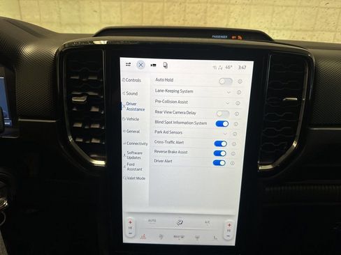 New 2026 Ford Ranger XLT w/ Equipment Group 301A High image 31