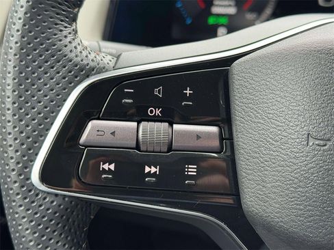 Certified 2024 Nissan Ariya FWD image 22